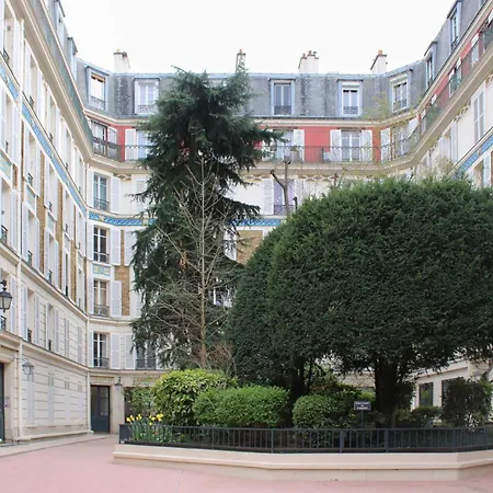 Beautiful Cocoon Near The Eiffel Tower Daire *